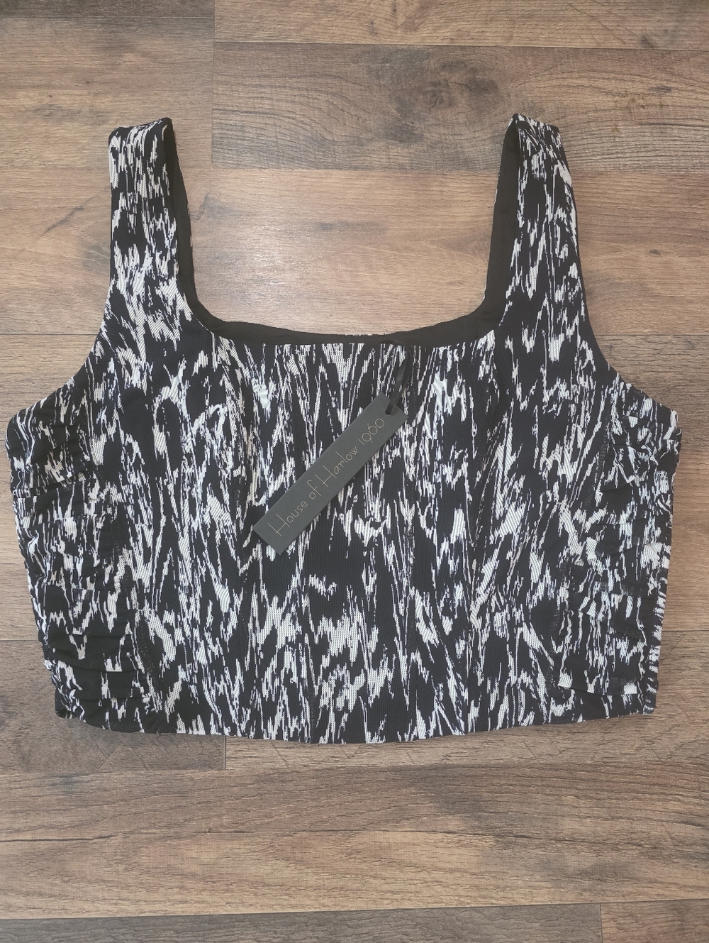 House Of Harlow 1960 Black And White Ruched Side Zipper Crop Top Size Medium